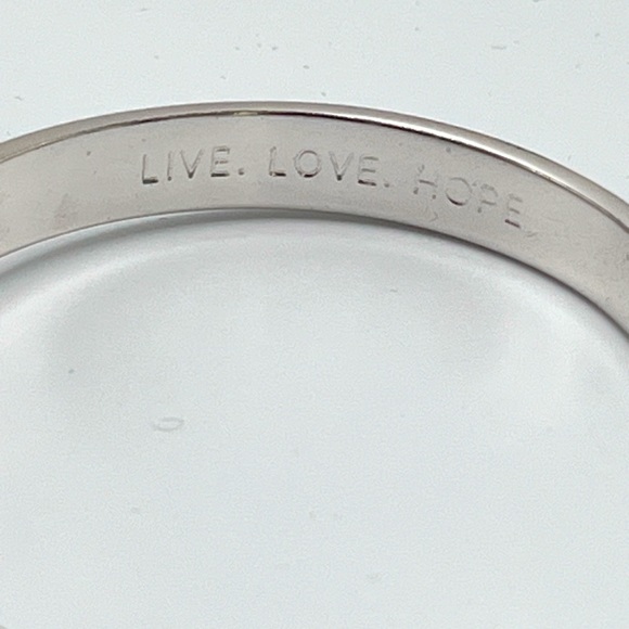 💕 VERA BRADLEY PETITE BOW CUFF💕 - Picture 5 of 6